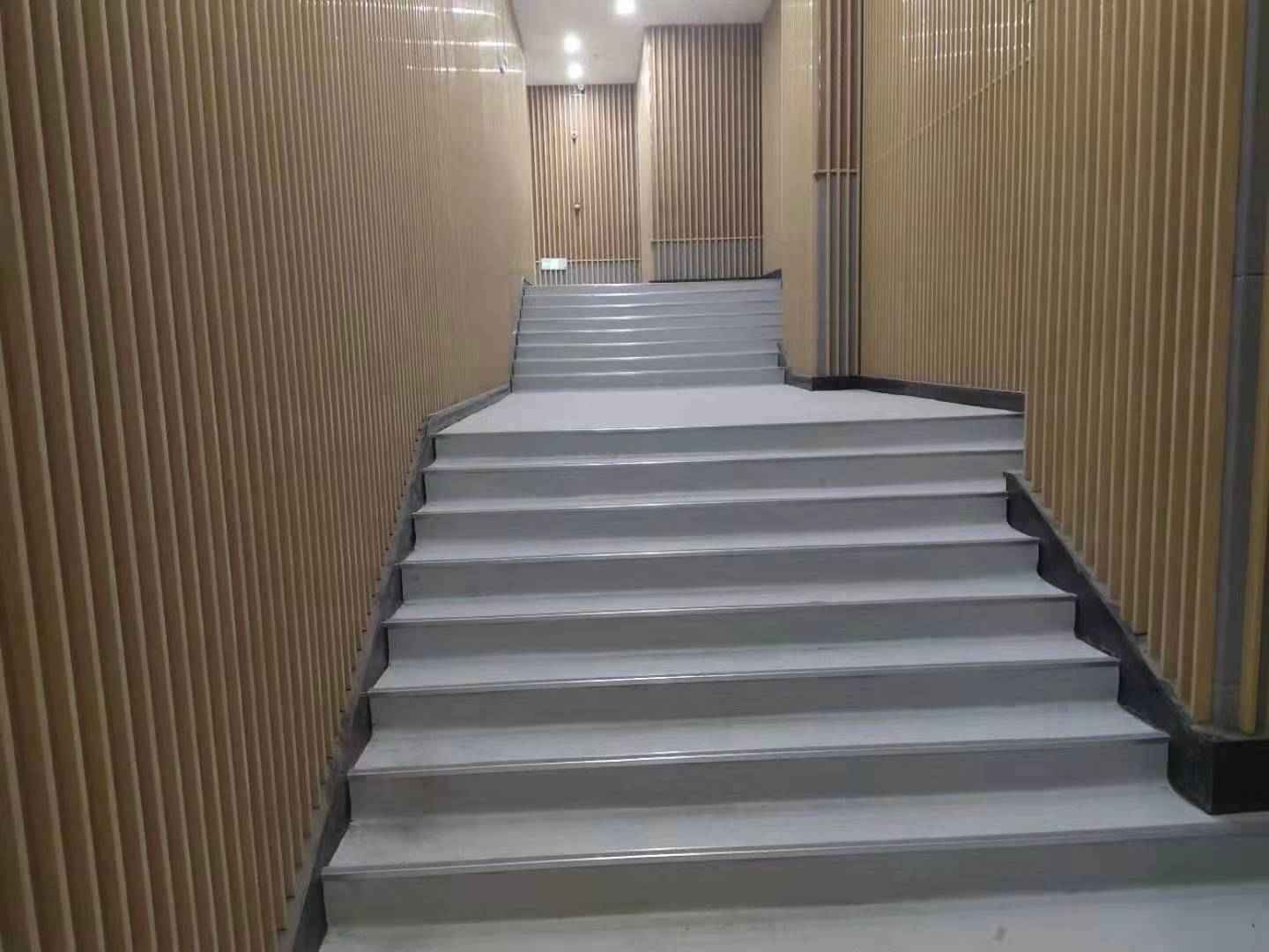 塑胶地板